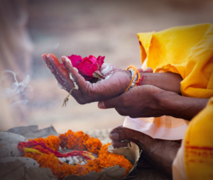 हाथ पर फूल 