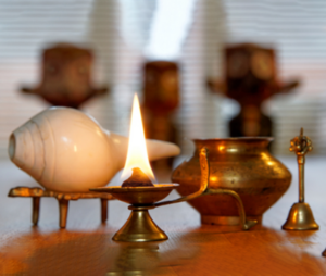 Shankh ,Diya and Ghanti