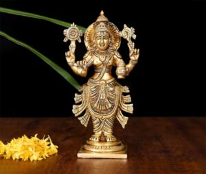 भगवान धनवंतरी 