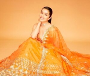 Best Outfit for You According to Zodiac Sign