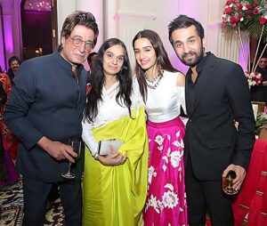 Shraddha Kapoor Family 