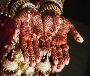 Haath me Mehndi